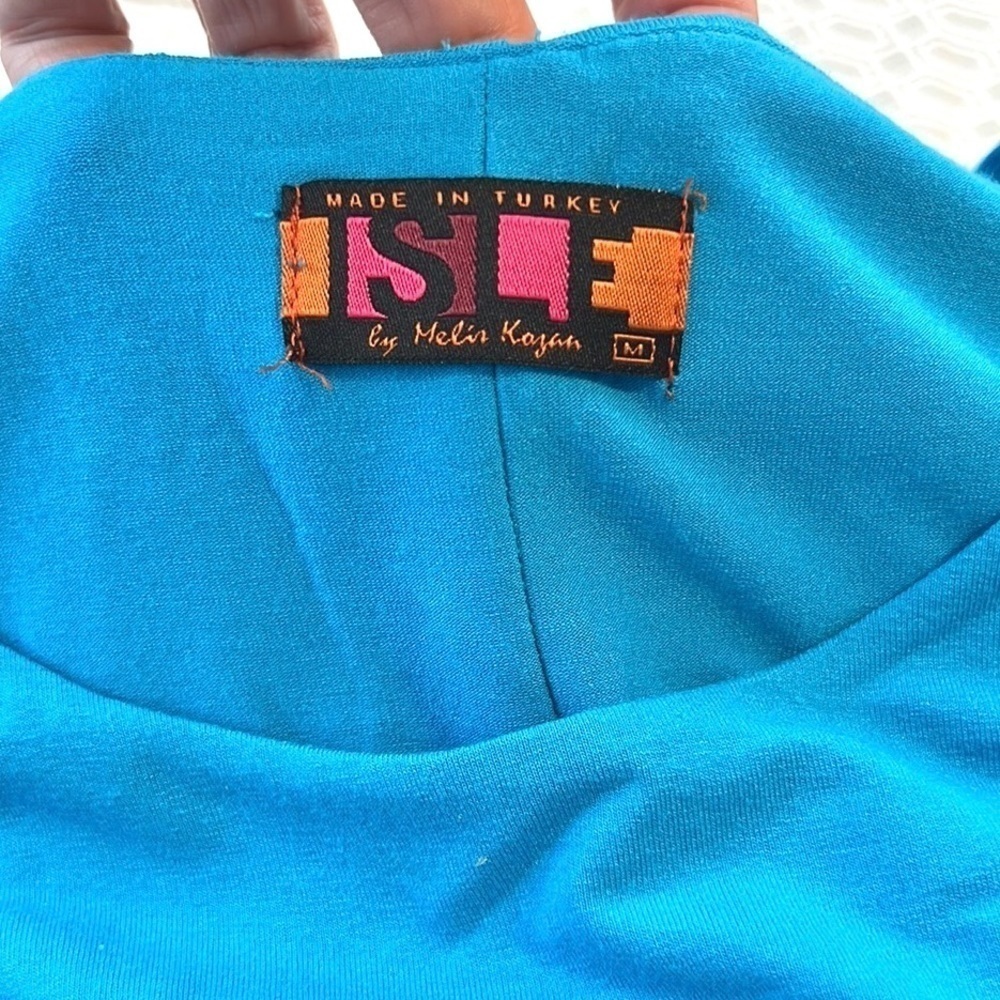 ISLE by Melis Kazan Paradise Blue Layered Tunic Tank Resort Travel ,EUC,Size M - Picture 3 of 12